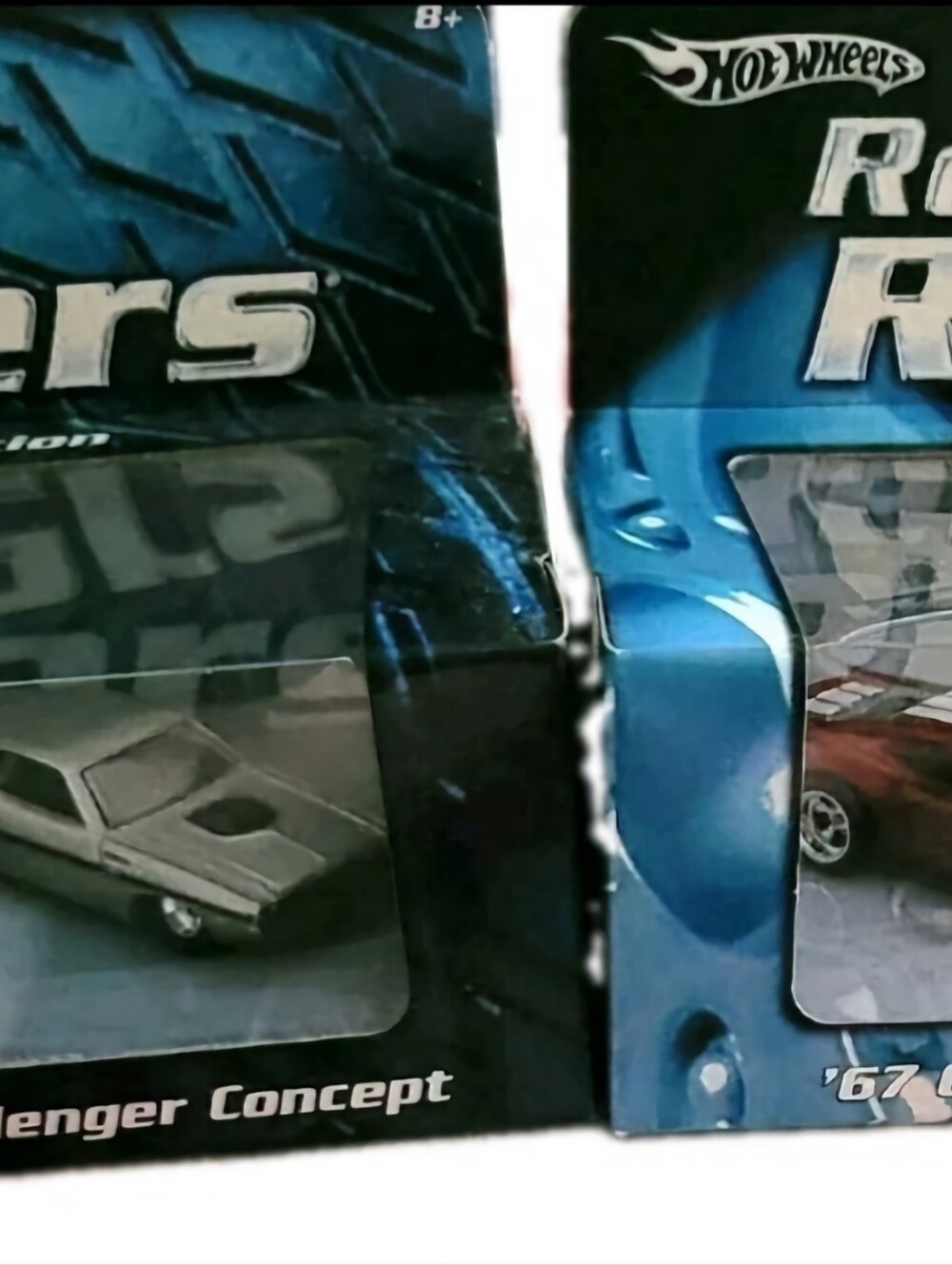 Hot Wheels Real Riders '70 Challenger Silver & Red w '06 Challenger Concept Sets
